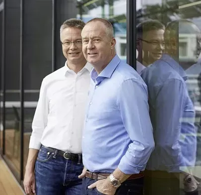 Dr. Kai Schiefelbein (l.) und Dr. Nicholas Matten, Geschäftsführer Stiebel-Eltron